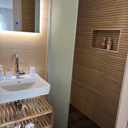 Apartment Schoenwaldsrotkaeppchen Mit Pool, Sauna, Elektrokamin